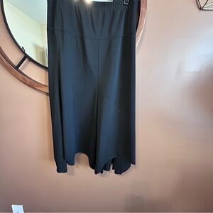 Avenue 18/20 asymmetrical Black Skirt Length 34 Plus Size